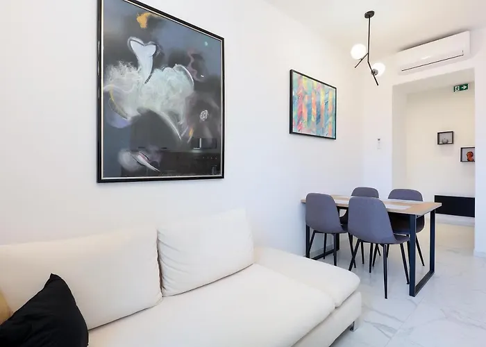 Apartments Luan